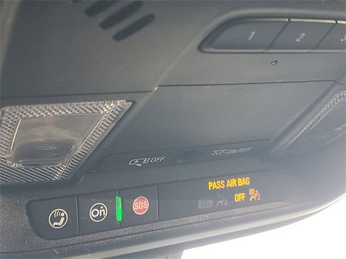 Certified 2023 Chevrolet Traverse RS image 32