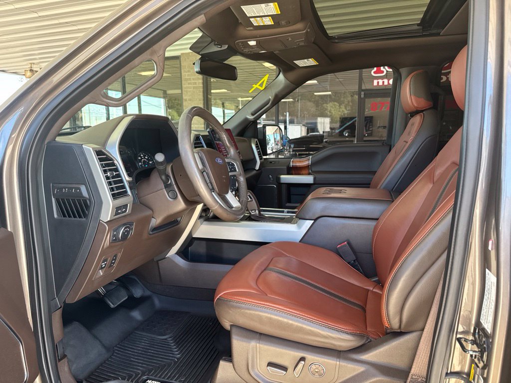 Used 2019 Ford F150 King Ranch w/ Equipment Group 601A Luxury AWD/4WD image 8
