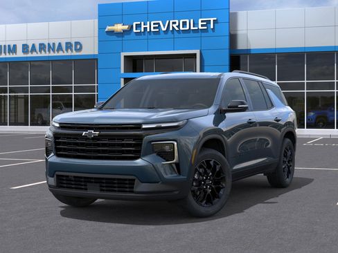 New 2026 Chevrolet Traverse LT w/ Midnight/Sport Edition image 6