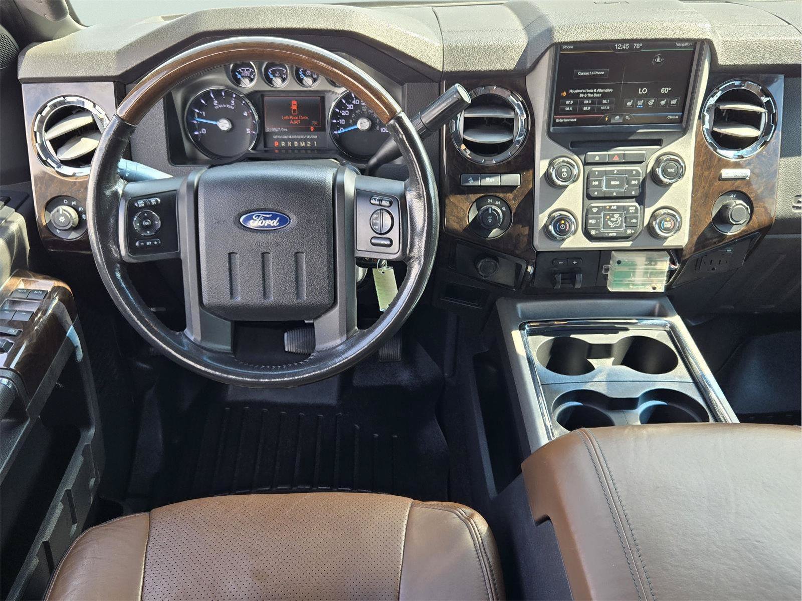 Used 2013 Ford F350 Platinum w/ FX4 Off Road Pkg AWD/4WD image 27