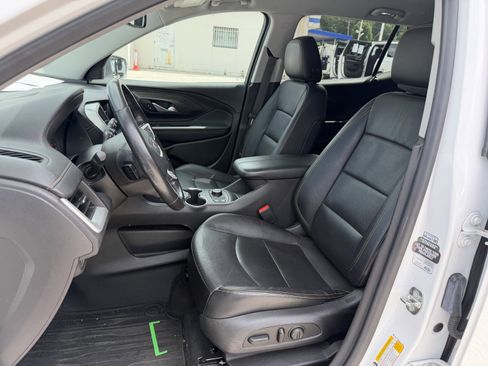 Used 2020 GMC Terrain SLT w/ Preferred Package FWD image 13
