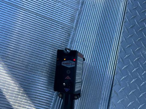 Used 2018 Ford Transit 250 130 Low Roof image 28