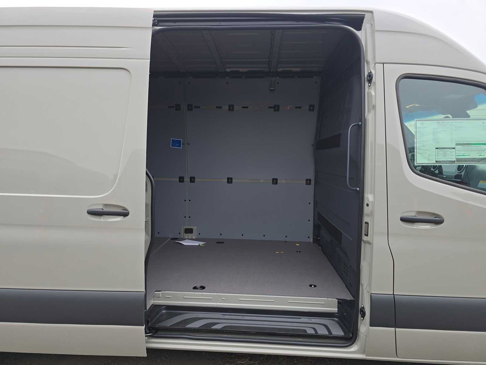 Used 2026 Mercedes-Benz Sprinter 2500 image 15