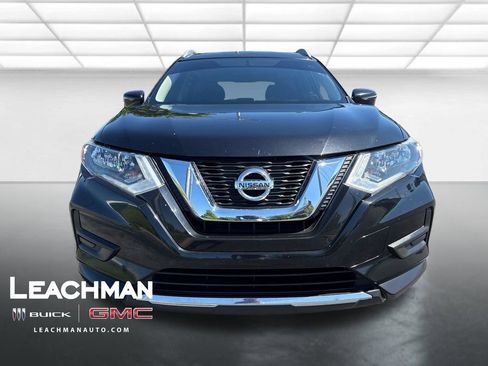 Used 2017 Nissan Rogue SV FWD image 9