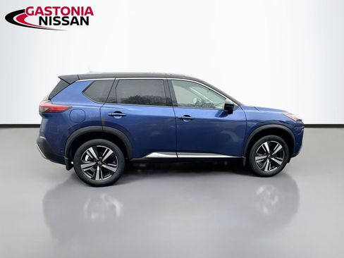 Used 2023 Nissan Rogue Platinum image 10