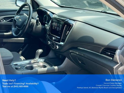 Used 2018 Chevrolet Traverse LT AWD/4WD image 27