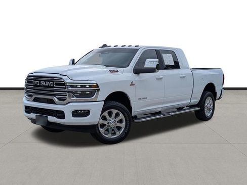 Used 2025 RAM 3500 Laramie AWD/4WD image 1