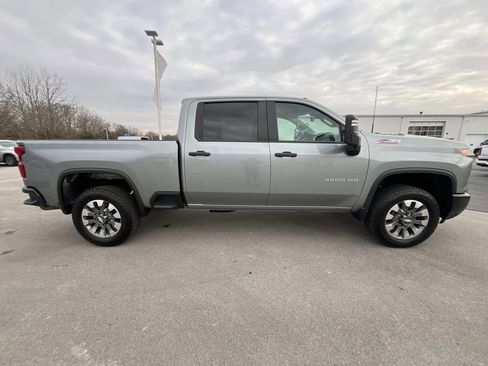 Certified 2024 Chevrolet Silverado 2500 Custom w/ Custom Value Package image 8