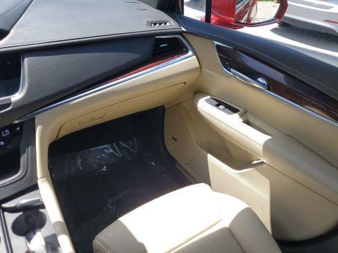 Used 2019 Cadillac XT5 Luxury image 20
