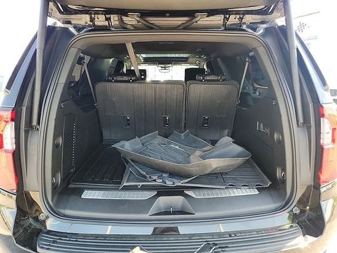 Certified 2025 GMC Yukon XL Denali w/ Denali Reserve Package AWD/4WD image 30
