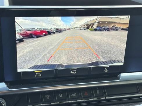 Used 2024 Chevrolet Silverado 3500 LTZ w/ LTZ Convenience Package image 27