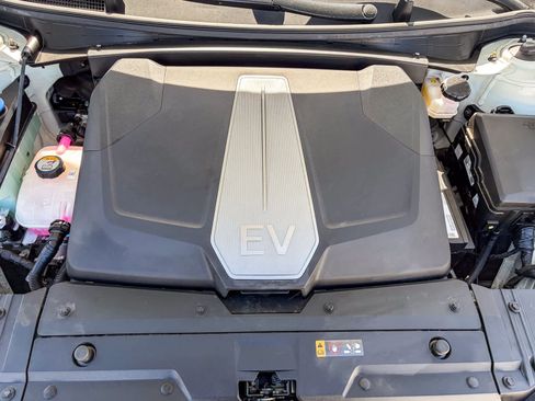 Used 2022 Kia EV6 GT-Line image 25