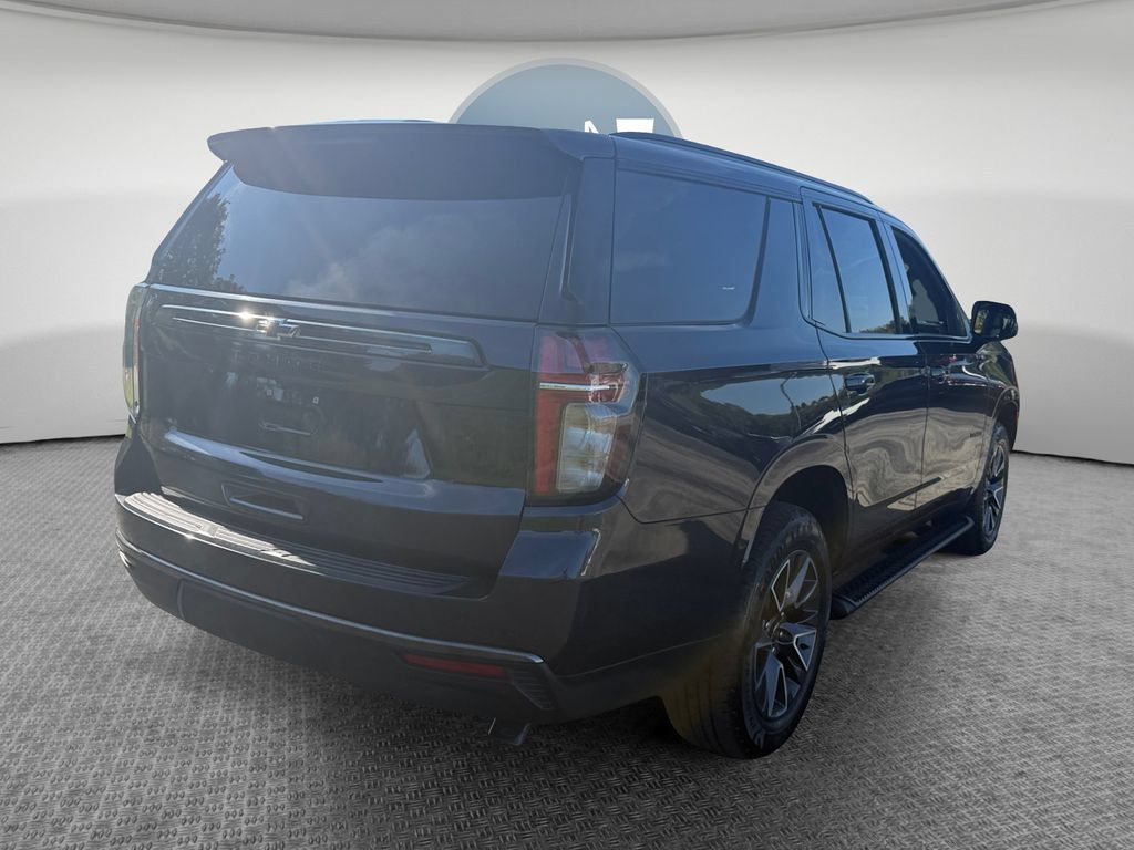 Certified 2022 Chevrolet Tahoe Z71 w/ Luxury Package AWD/4WD image 3
