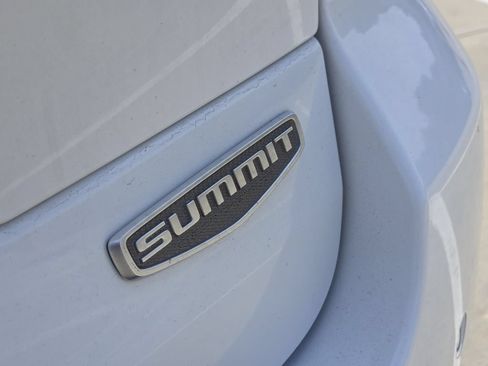 Used 2024 Jeep Grand Cherokee Summit AWD/4WD image 12