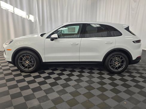 New 2026 Porsche Cayenne image 2