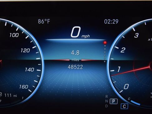 Used 2021 Mercedes-Benz GLA 250 4MATIC image 26
