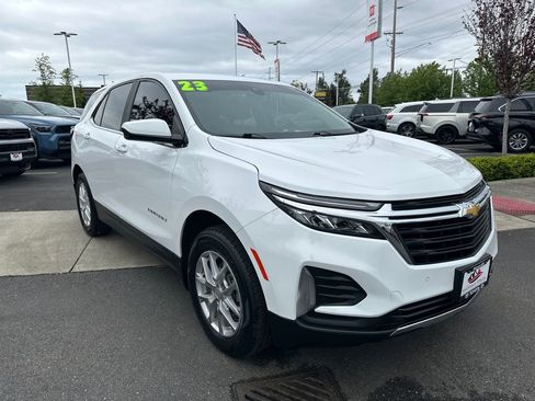 Used 2023 Chevrolet Equinox LT w/ LPO, Floor Liner Package AWD/4WD image 7