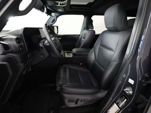 Used 2025 Toyota Land Cruiser w/ Premium Package image 17