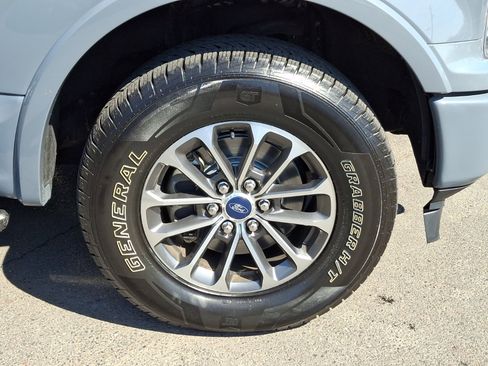 Used 2019 Ford F150 XLT w/ Equipment Group 302A Luxury image 8