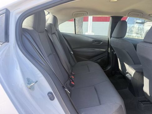 Used 2025 Toyota Corolla LE FWD image 29