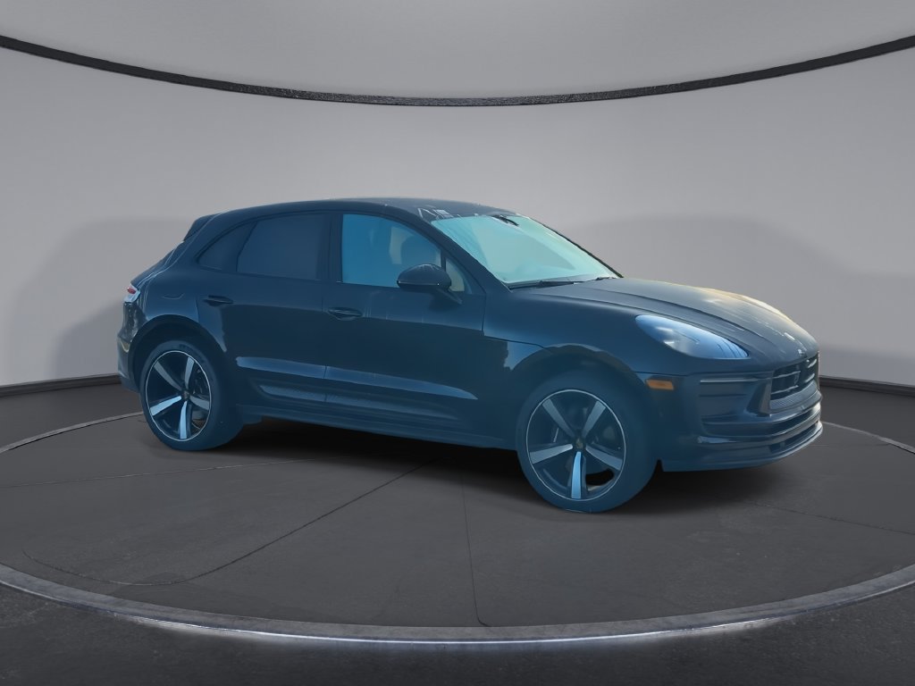Used 2024 Porsche Macan AWD/4WD image 2