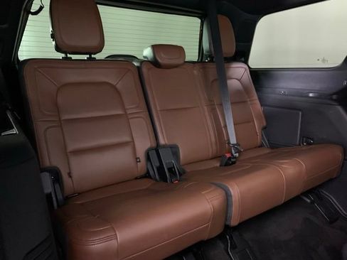 Used 2023 Lincoln Navigator Reserve w/ Equipment Group 201A AWD/4WD image 10