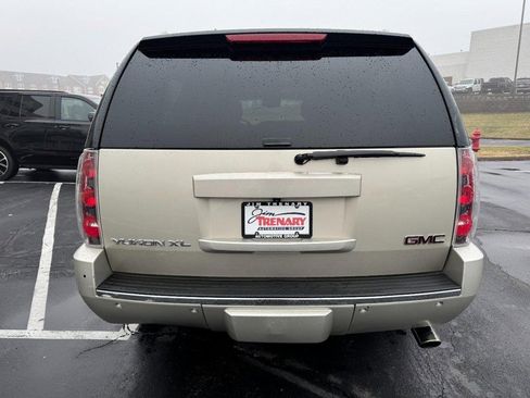 Used 2013 GMC Yukon XL Denali image 4