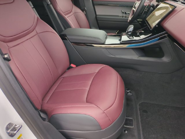 New 2027 Land Rover Range Rover Sport Dynamic SE AWD/4WD image 18