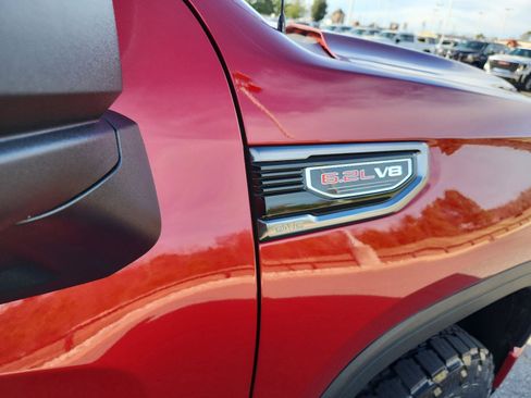 Used 2025 GMC Sierra 1500 AT4 w/ AT4 Premium Package image 7