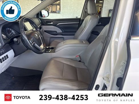 Used 2015 Toyota Highlander Limited Platinum image 16