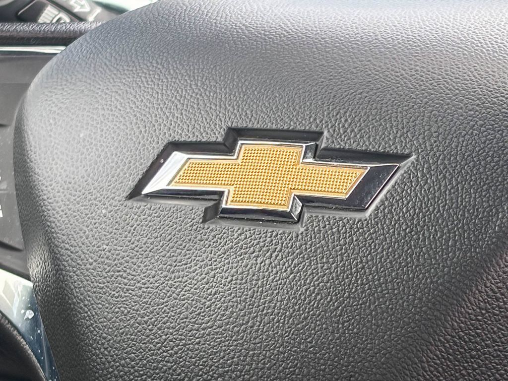 Used 2024 Chevrolet Equinox LT AWD/4WD image 18