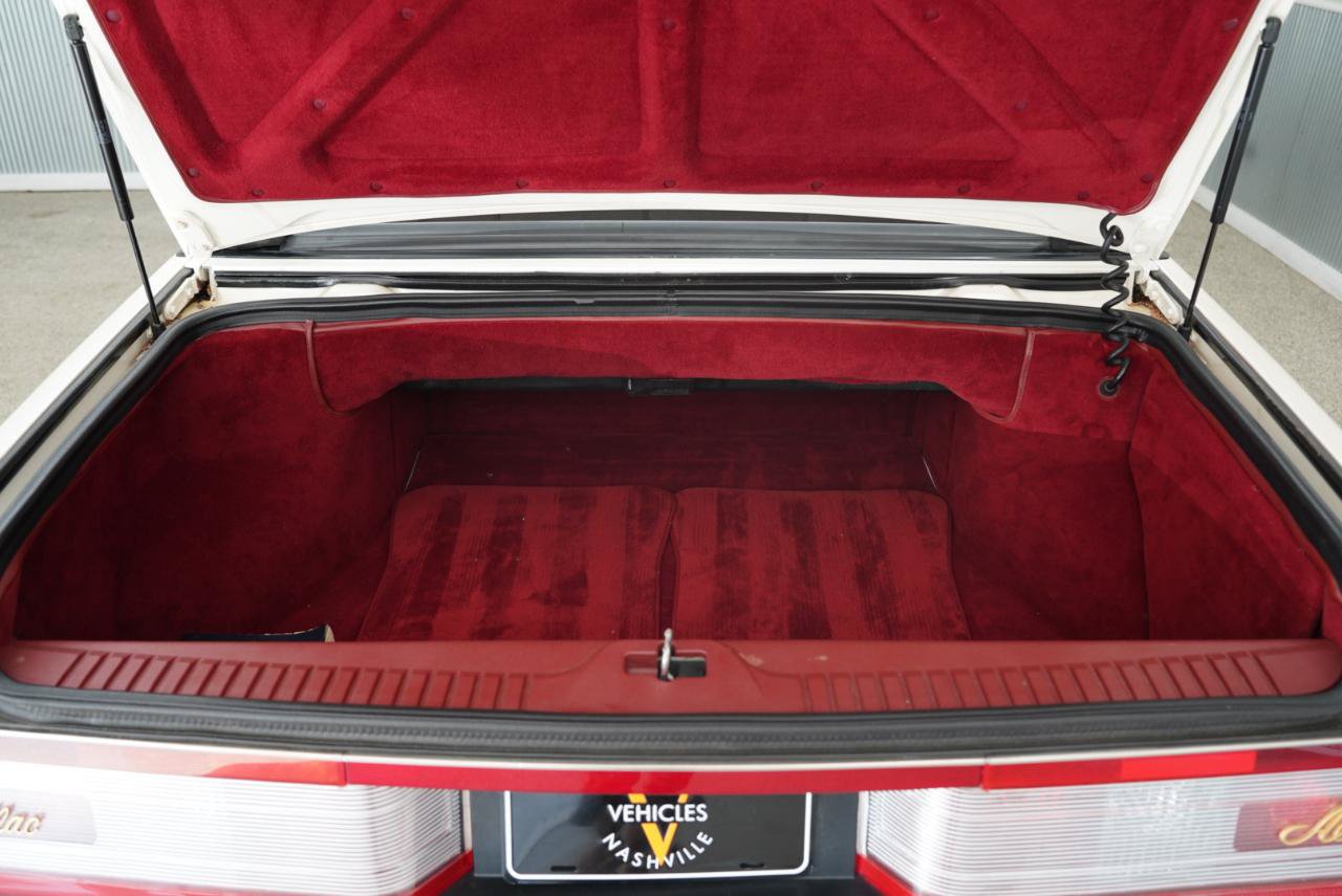 Used 1993 Cadillac Allante FWD image 32