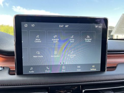Used 2024 Lincoln Aviator Reserve AWD/4WD image 22