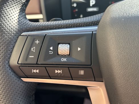 Used 2025 Mitsubishi Outlander SEL AWD/4WD image 21