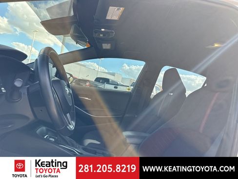Used 2023 Toyota Corolla SE image 16