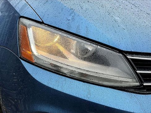 Used 2017 Volkswagen Jetta S w/ Jetta S Cold Weather Package image 20