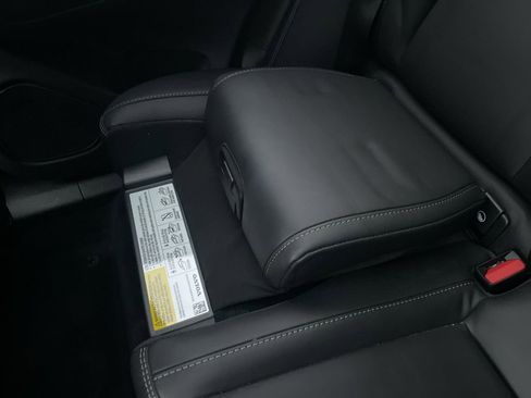 Certified 2023 Volvo XC60 B5 Ultimate image 23