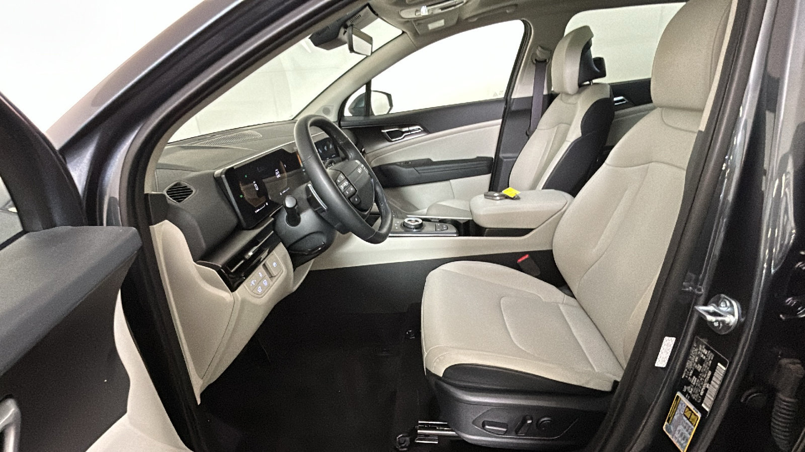 Used 2026 Kia Sportage EX w/ EX Panoramic Sunroof Package AWD/4WD image 14