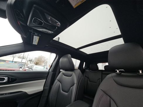 New 2026 Jeep Compass Limited image 34