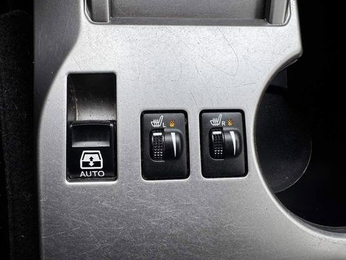 Used 2018 Toyota 4Runner SR5 Premium image 28