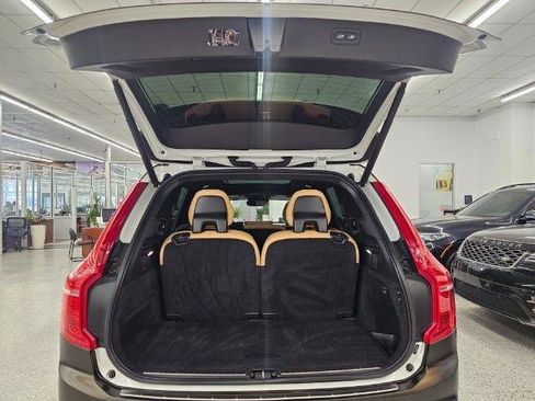 Used 2021 Volvo XC90 T8 Inscription w/ Protection Package Premier AWD/4WD image 39