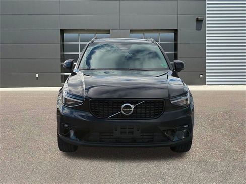 New 2026 Volvo XC40 B5 Ultra w/ Protection Package Premier image 2