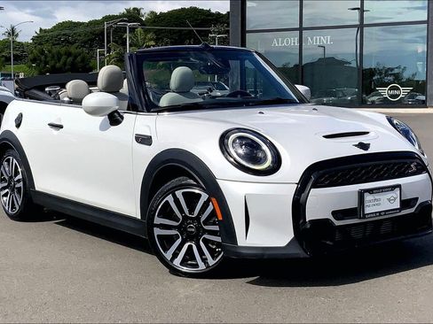 Certified 2023 MINI Cooper S w/ Signature Upholstery Package image 34