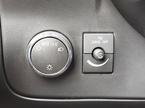 Used 2015 Chevrolet Express 2500 image 23