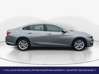 Used 2025 Chevrolet Malibu LT video 2