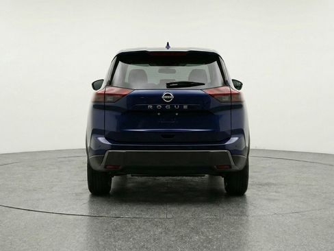 Used 2025 Nissan Rogue SV image 6
