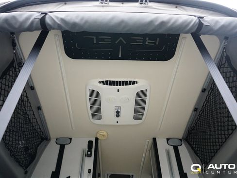 Used 2018 Mercedes-Benz Sprinter 2500 image 70