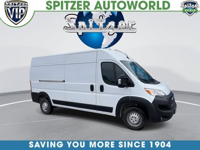 Used 2025 RAM ProMaster 2500 w/ Convenience Group FWD image 3