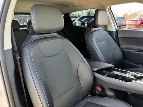 Used 2025 Kia EV6 Light image 20