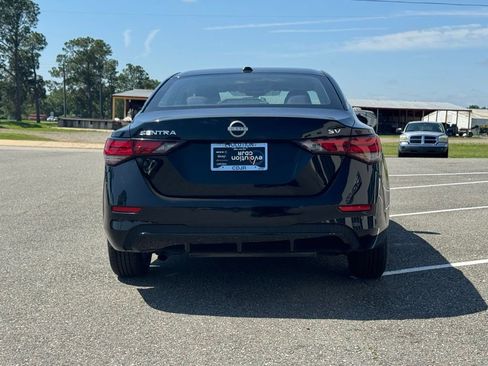 Used 2024 Nissan Sentra SV FWD image 29